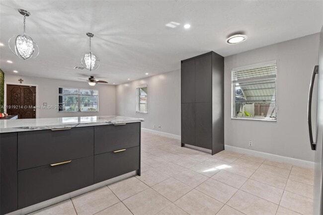 Building Photo - 1912 SW 97th Terrace