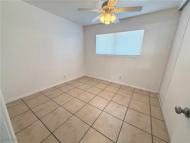 Building Photo - 5804 Jerry Dr