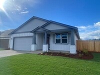 Building Photo - LONGVIEW AREA RANCH STYLE HOME ON LARGE CO...