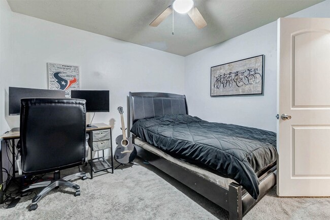 Building Photo - 18711 Appletree Hill Ln