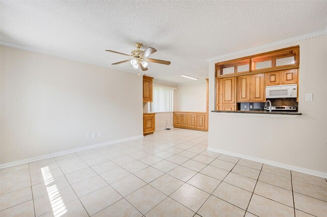 Building Photo - 12028 Mighty Oak Dr