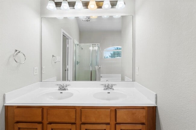 Building Photo - 236 Caddis Cv