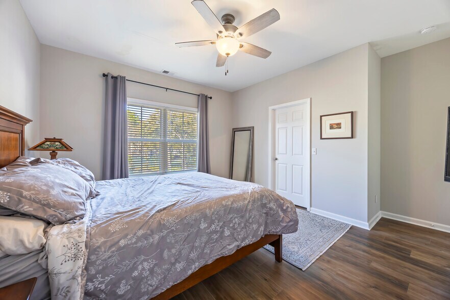 Bedroom - 4 Jib Sail Ct