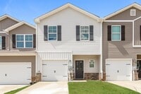 Building Photo - 671 The Heights Ln
