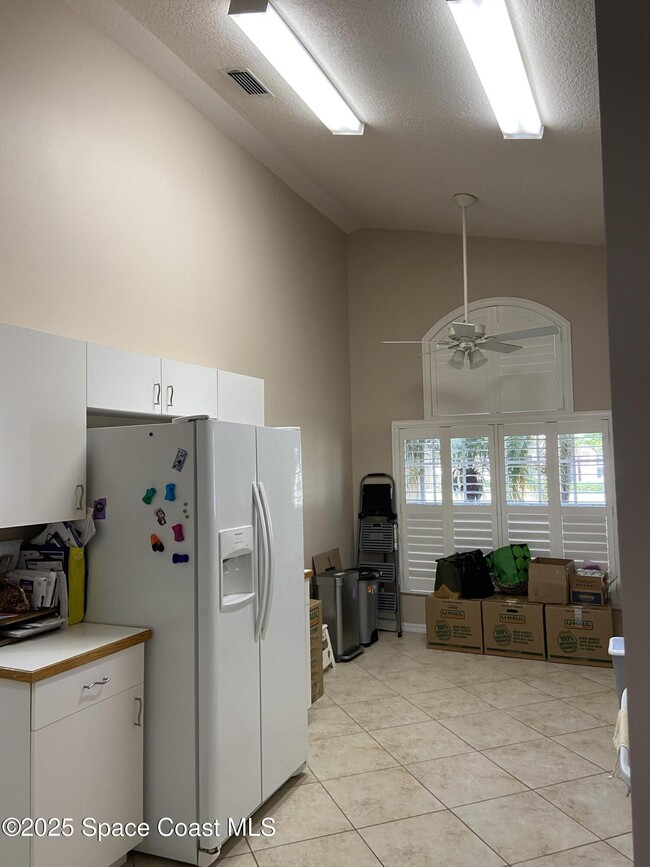 Building Photo - 1847 Abbeyridge Dr