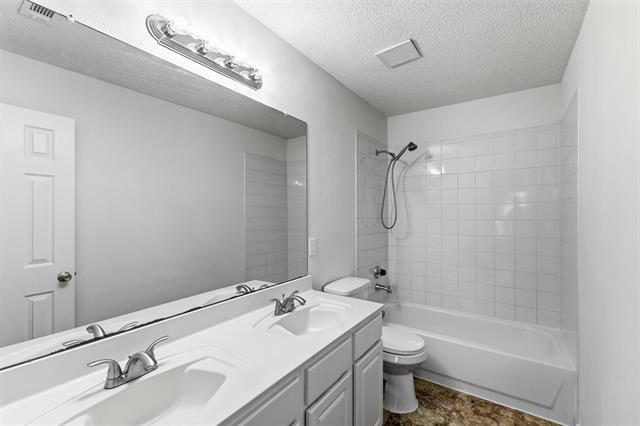 Building Photo - 1124 Breezewood Dr