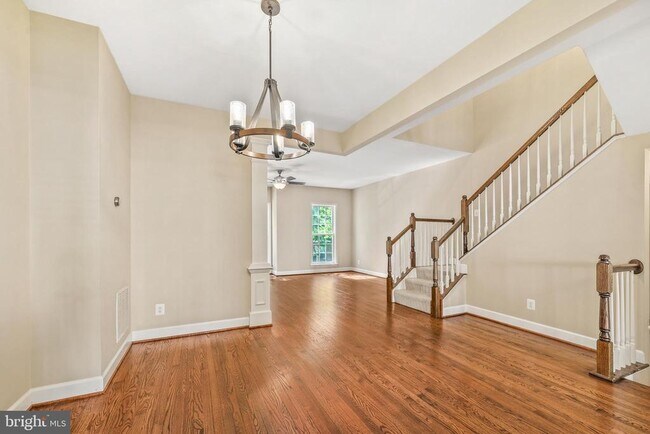 Building Photo - 14873 Potomac Branch Dr