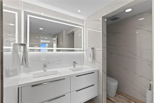 Building Photo - 3350 SW 27th Ave