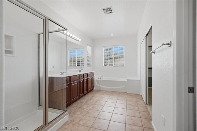 Building Photo - 2206 Cast Pebble Dr