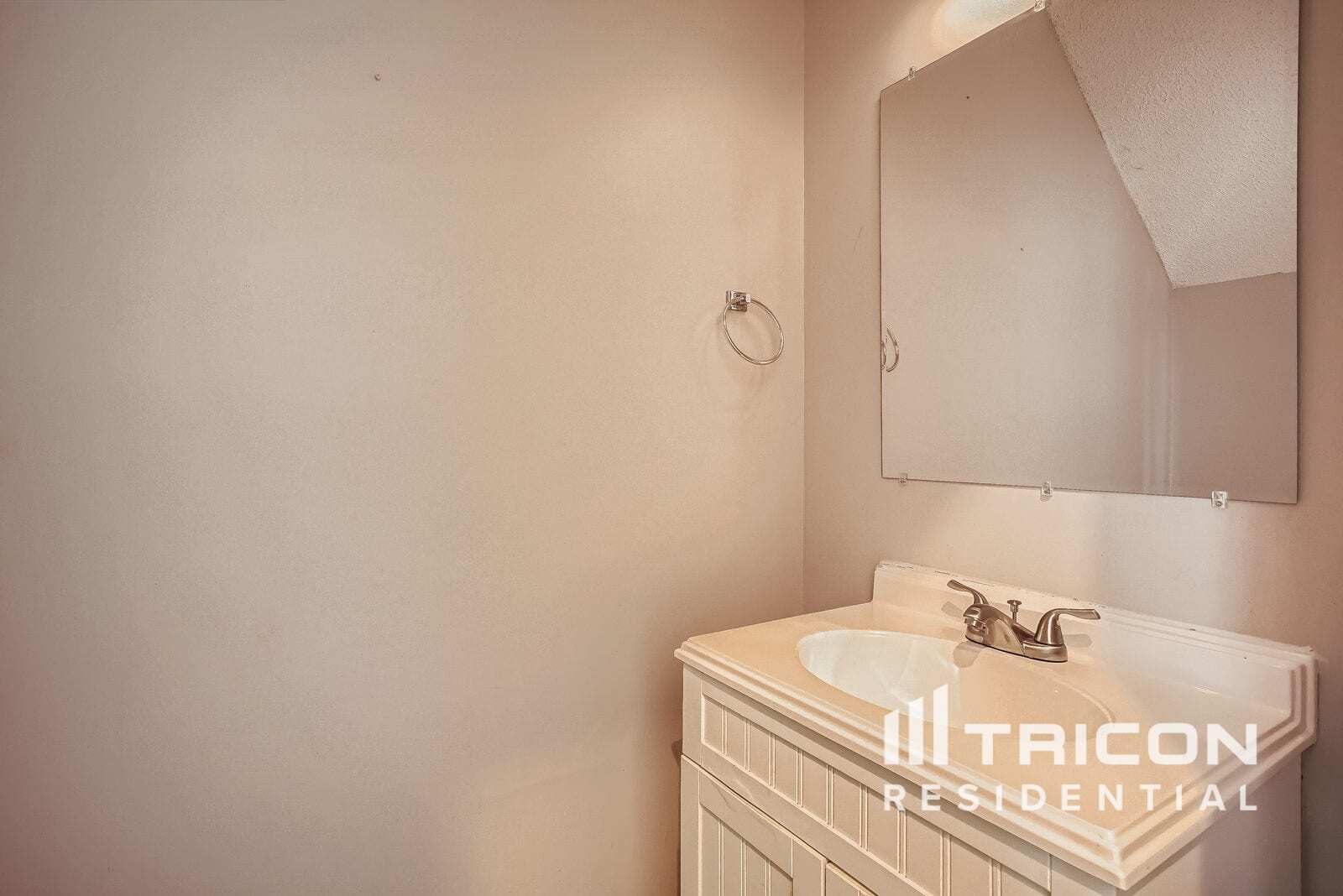 Building Photo - 714 Meridian Ct SW
