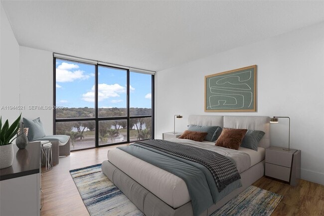 Building Photo - 13953 Kendale Lakes Cir