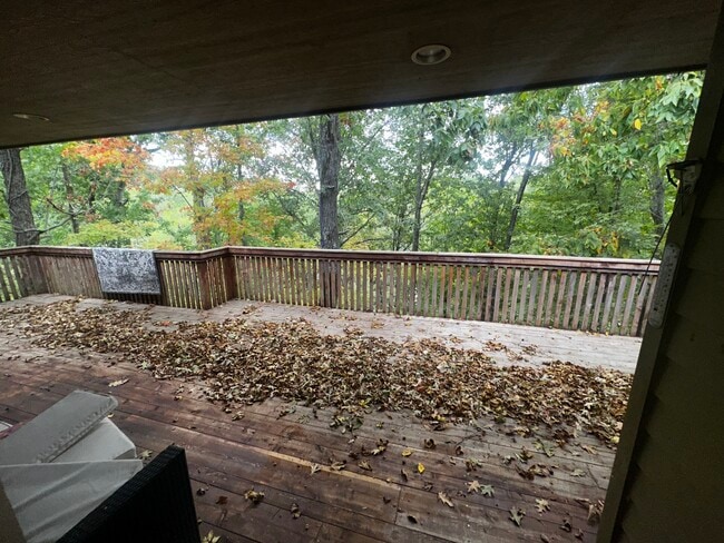 Building Photo - 105 High Ridge Ct