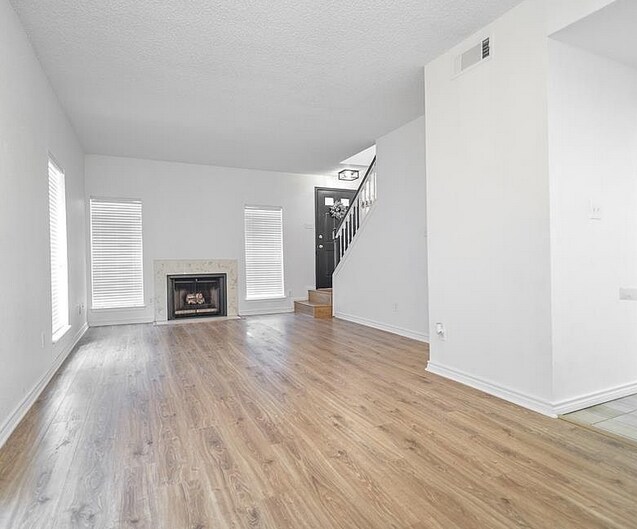 Building Photo - 1515 Sandy Springs Rd