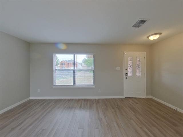 Building Photo - 10129 Chapel Hill Ct
