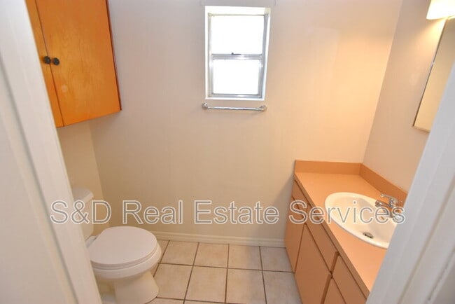 Building Photo - 1503 Hanson Ave