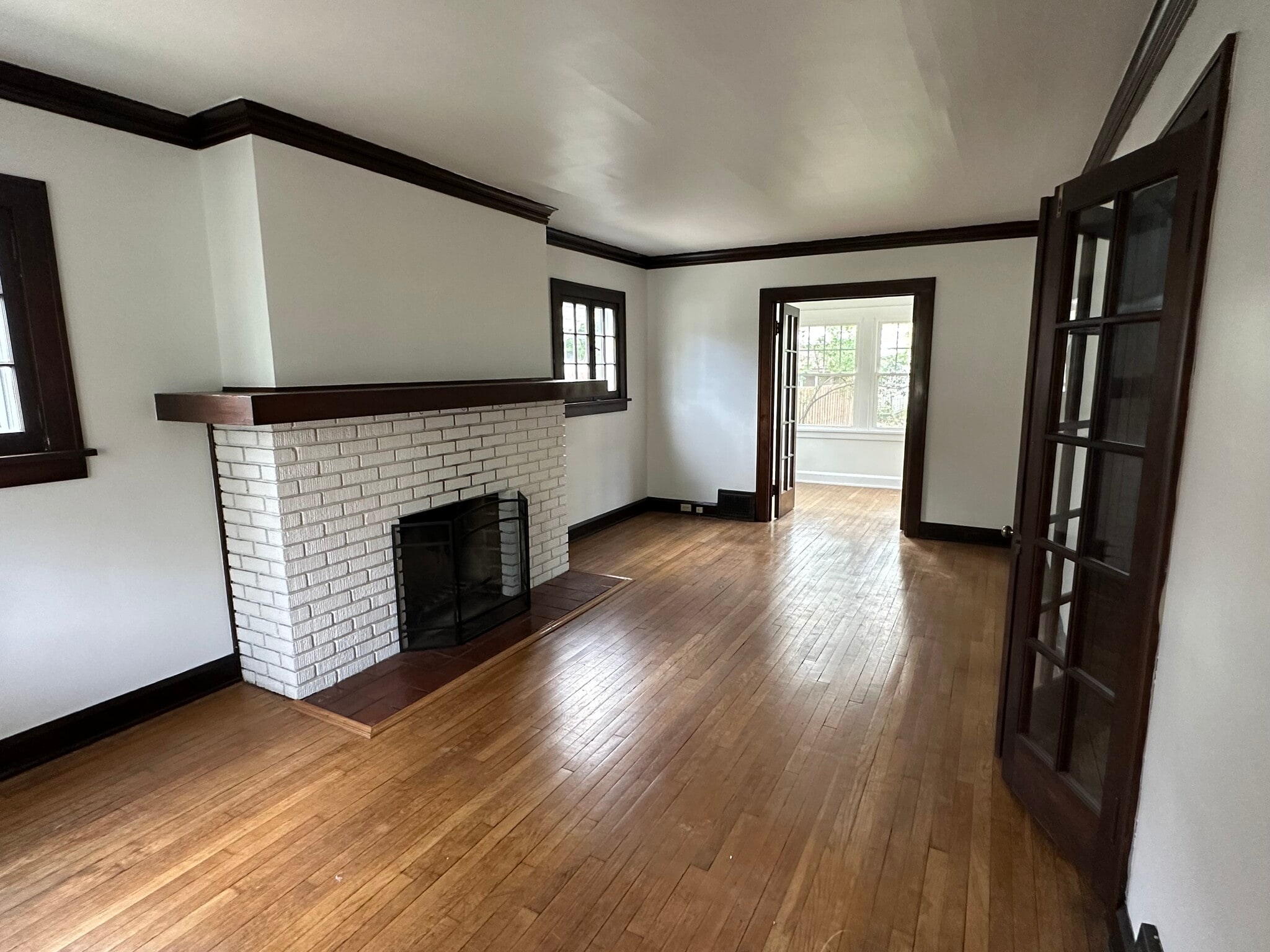 Building Photo - 1634 Chesterland Ave