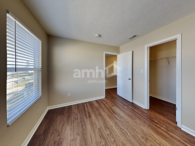 Building Photo - 3457 Black Forest Ln