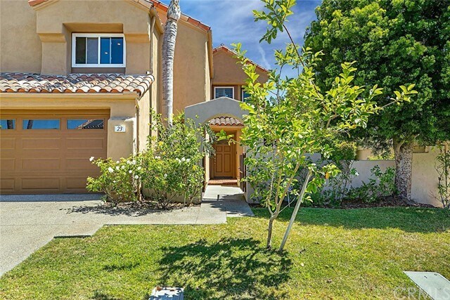 Building Photo - 23 Las Cruces