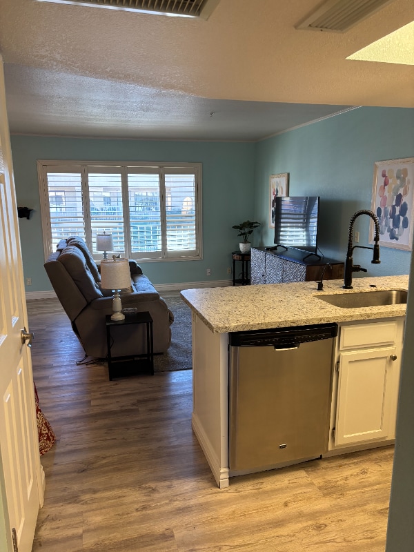 Building Photo - 1806 Swanson Ave