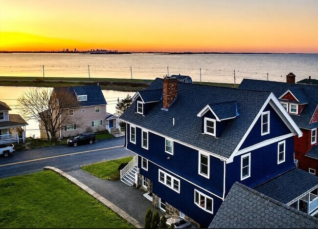 Building Photo - 934 Nantasket Ave
