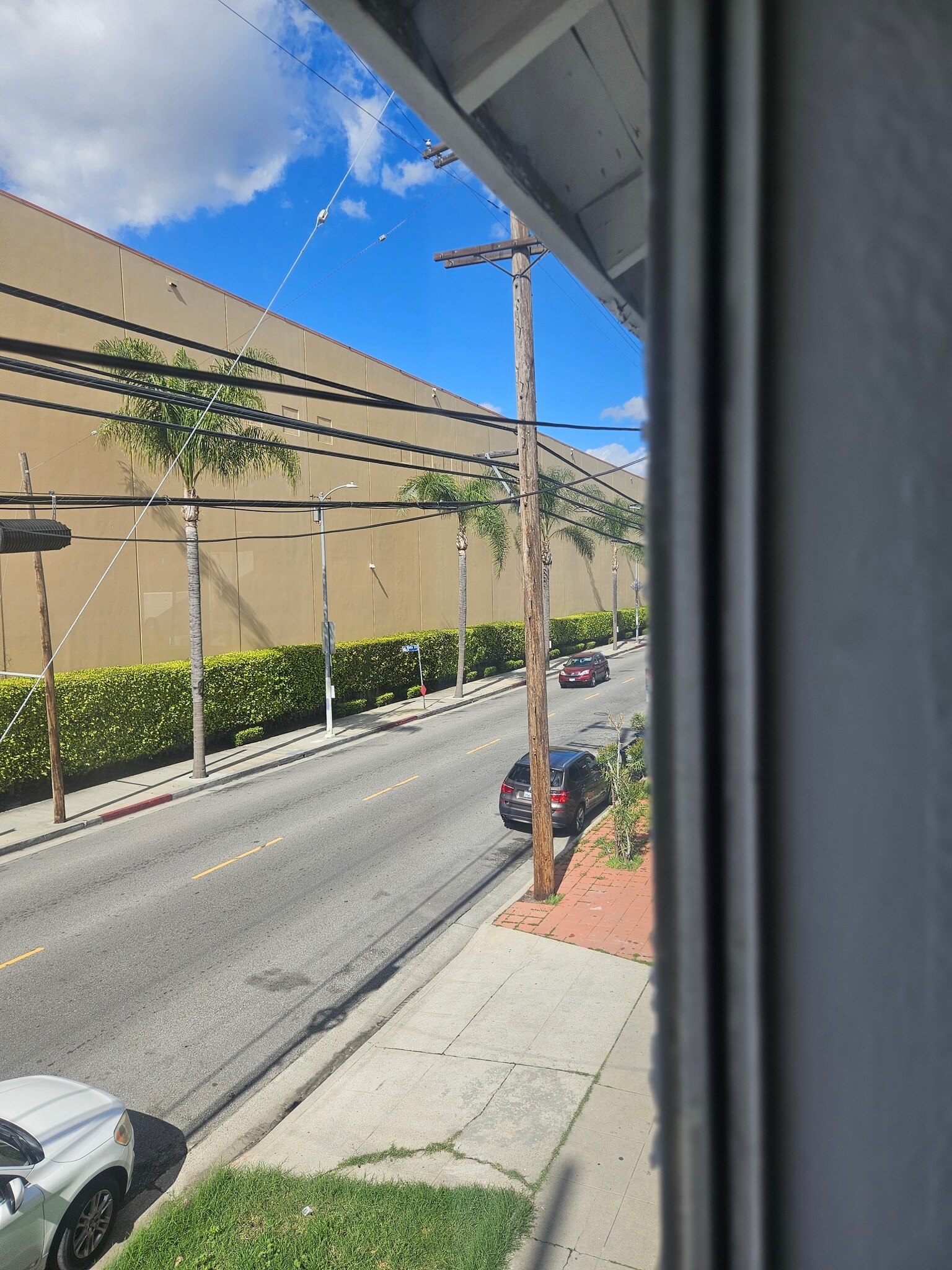 Building Photo - 5159 Clinton St