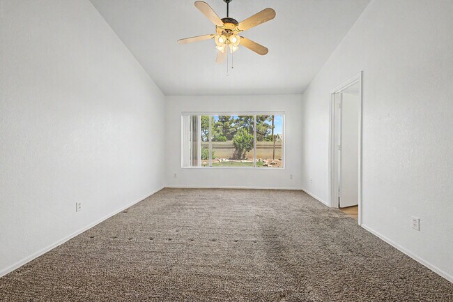 Building Photo - 20633 N 63rd Dr