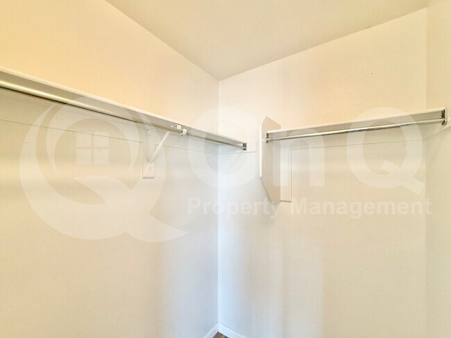 Building Photo - 8080 W Rushmore Way