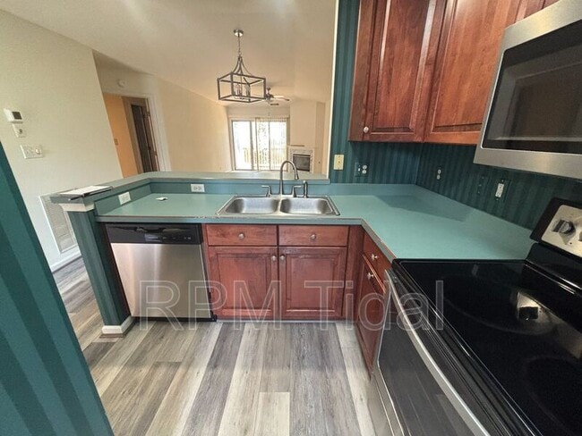 Building Photo - 924 Ironwood Dr