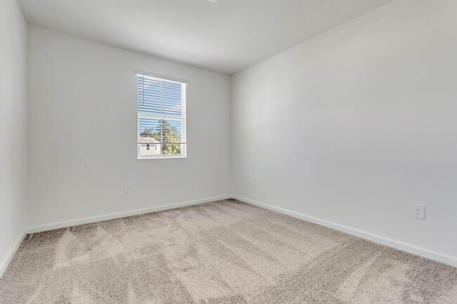 Building Photo - 7412 Stone Creek Trl