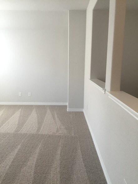 Game room - 3103 Quail St