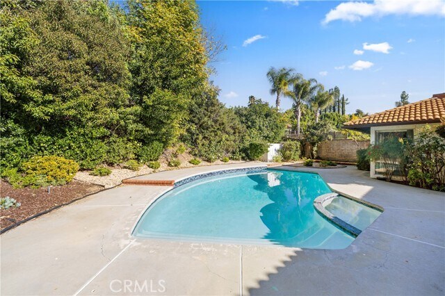 Building Photo - 3950 Daguerre Ave