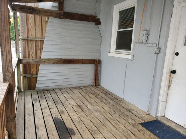 Building Photo - 3 Bedroom, 1 Bath in Manheim Township Scho...