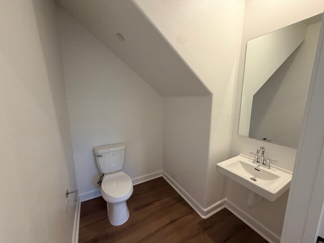 Building Photo - 470 Caliper Wy