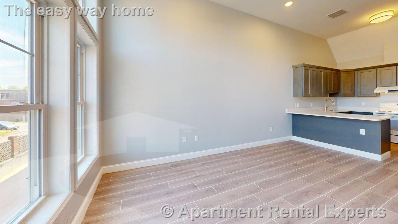 Building Photo - 51 Hill Rd