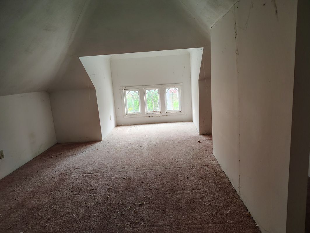 Building Photo - 1110 Bellevue Ave