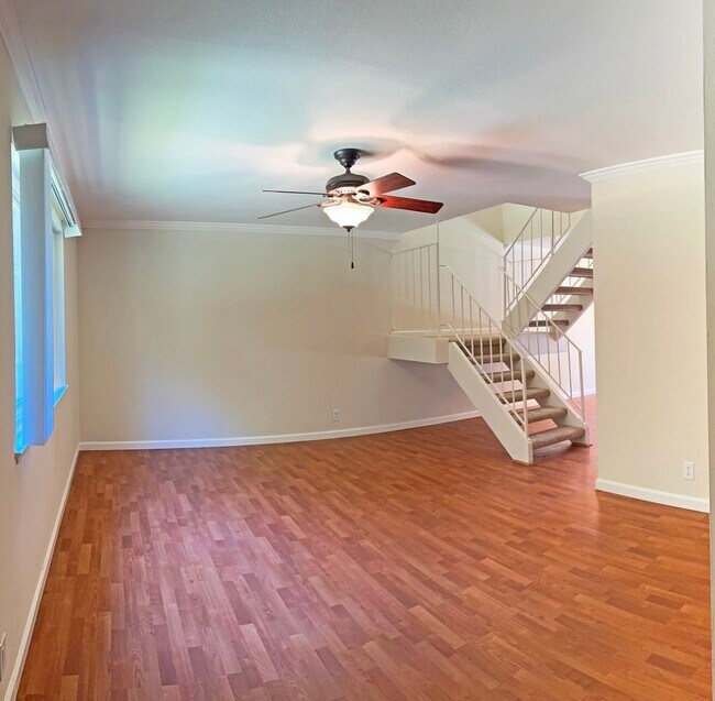 Building Photo - 1448 Carnot Dr