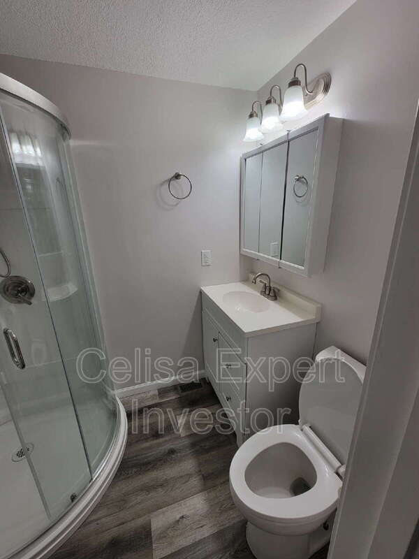 Building Photo - 5008 Firwood Dr