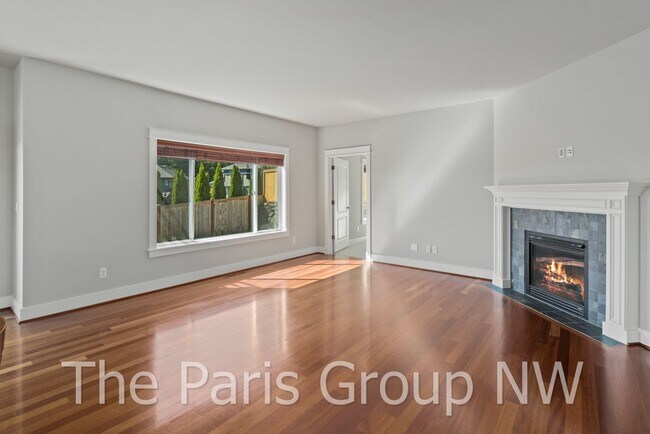 Building Photo - Stunning 3438sf Newcastle Craftsman Near T...