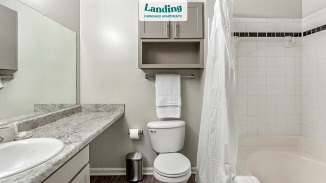 Building Photo - 900 Crowne Park Dr