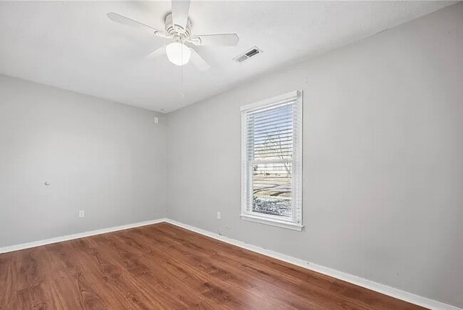 Building Photo - 6295 Banshire Dr
