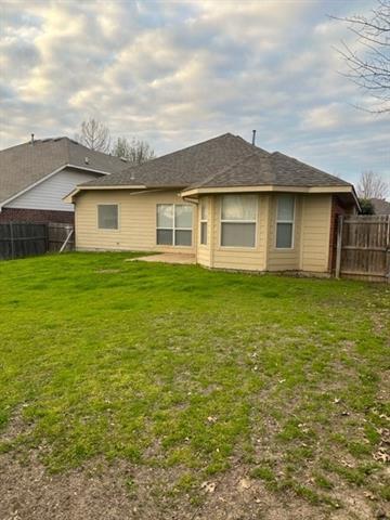 Building Photo - 9309 Chesapeake Ln