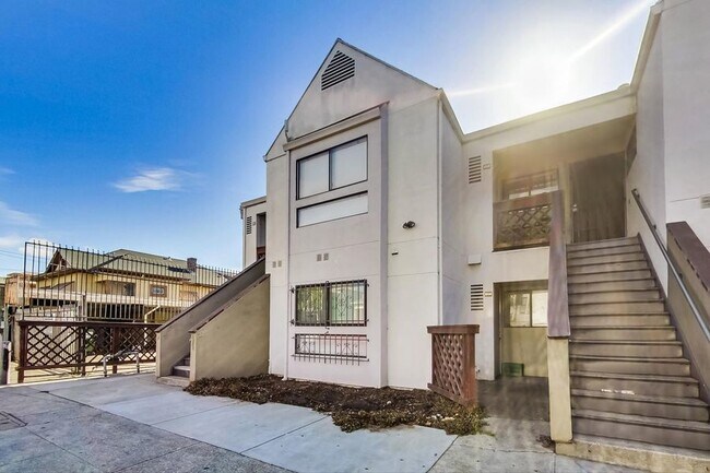 Building Photo - Updated Apartment near BART.  6 Weeks Free!