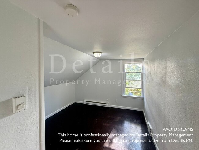 Building Photo - 5 Bedroom 2 Story With Basement!