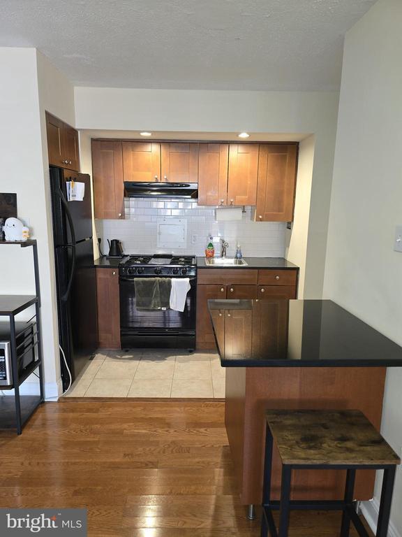 Building Photo - 2101 Chestnut St