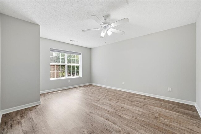 Building Photo - 5682 Lawley Rd