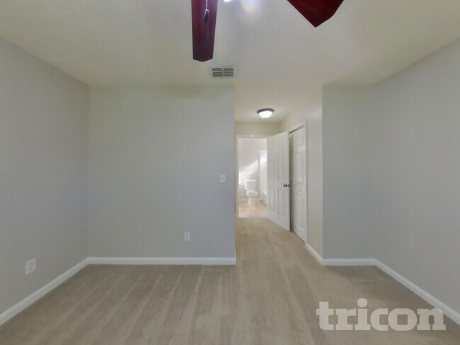 Building Photo - 1553 Kingfisher Blvd