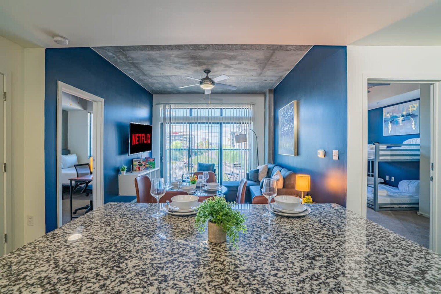 Building Photo - 333 E Roosevelt St