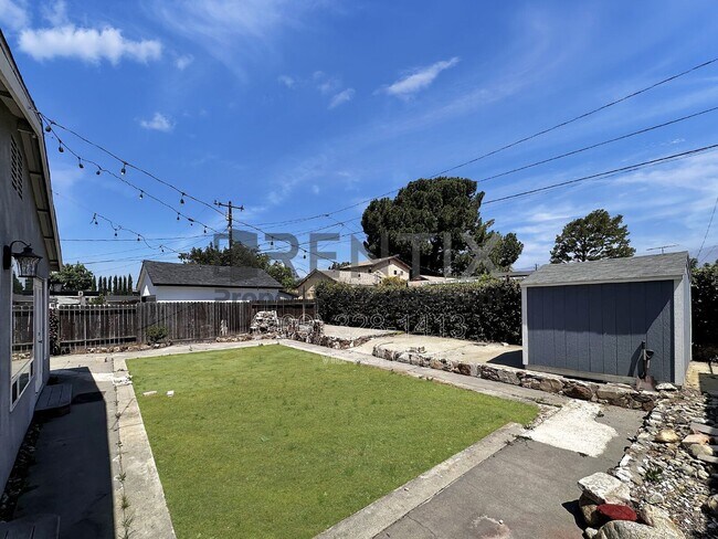 Building Photo - 938 W Berkeley Ct