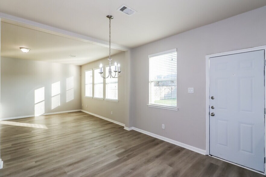 Building Photo - 3319 Allington Ct