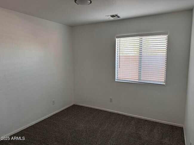 Building Photo - 8541 W Riley Rd